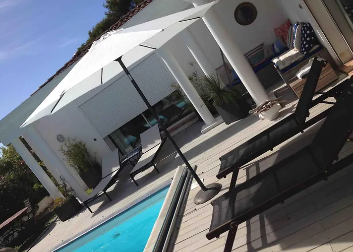 Hébergement de vacances Superbe Proche à Isolella *